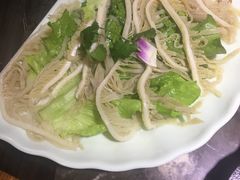 -红九格老火锅(三峡广场店)