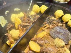 -鱼窝棚柴火铁锅炖(富山屯店)