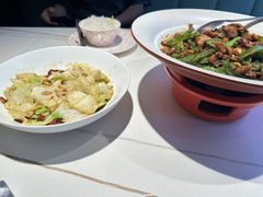 -阿瓦山寨·湘菜现炒·剁椒鱼头王(咸阳总店)