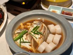 鲳鱼烧年糕-荣小馆(临海世纪花城店)