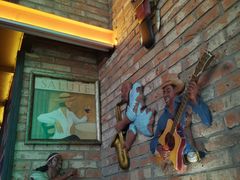 -Famous肥猫墨西哥音乐餐吧(五棵松华熙LIVE店)