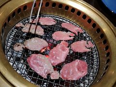 -山川小町·极番烧肉(新地假日广场店)