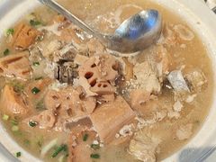-石牌岭小亮蒸虾•湖北老字号(左岭店)