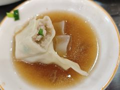 -笑来喜馄饨小笼工坊(通扬路店)