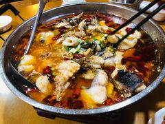 -临江餐馆二楼美食部落
