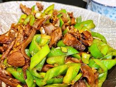 带皮肉尖椒-英子补身汤(海兰路店)