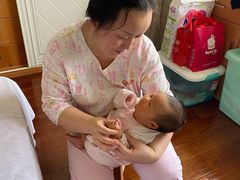 -爱的果实月嫂育婴师(世纪东方店)