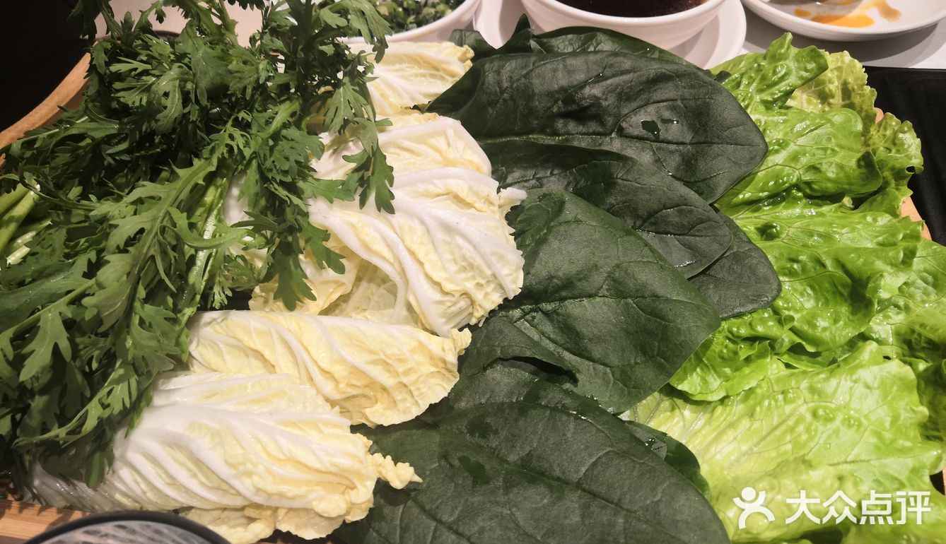 提个意见，菜品与其他火锅店比还是少了一些
