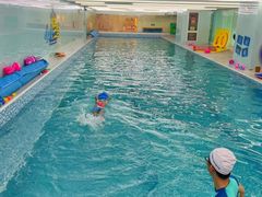 -小小王国亲子游泳俱乐部(锦辉中心)