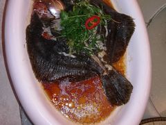 -东豪园林海鲜酒家(南港路辅路店)