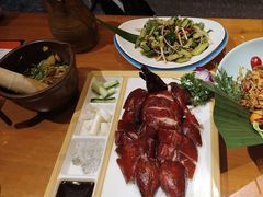 -老滇山寨•云南特色菜•地方菜•民族风情歌舞表演(金碧店)