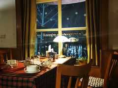 靠窗位-小世界西餐厅(建国门店)