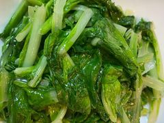 -鱼鲜饭香·招牌汽锅剁椒鱼头王