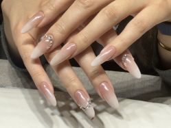-艾珂·美甲美睫