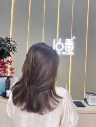 -十六番发型师事务所