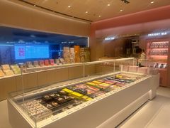 -好利来(上海长宁龙之梦店)