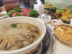 -土连锅·现熬养生汤锅(梁家巷店)