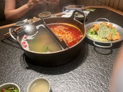 -三出山火锅(南京万象天地店)