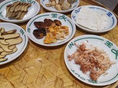 好多鲜菌土鸡锅-一坐一忘云南菜(嘉里中心店)