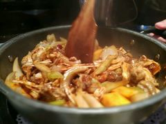 -猪啊牛呀羊啊铜盘烤肉(正大广场店)