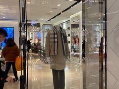 -BURBERRY(上海港汇恒隆广场店)