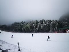 -大别山南武当滑雪场