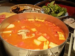 -尚尚仙·酸汤猪手·猪肚鸡火锅(华联万柳购物中心店)