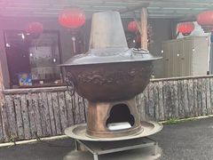 -果松木炭酸菜铜火锅·外婆参鸡汤