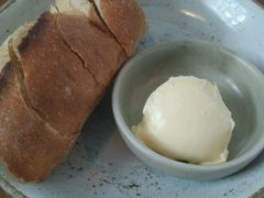 -ROAST coffee & eatery