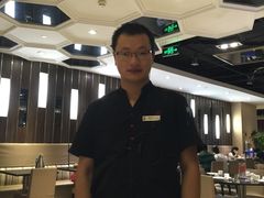 -闫府私房菜·百年鲁菜(恒隆店)