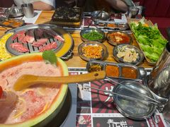 -青瓦炭韩潮烤肉(花园道店)