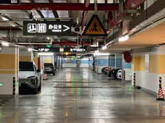 -漕河泾印象城-停车场