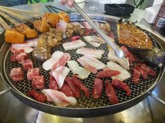 -彝人部落火盆烧烤(原内环足球场店)