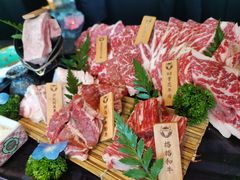 -铭牛烧肉·和牛海鲜自助(高新月牙湖店)