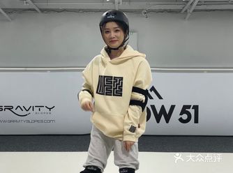 冬天来啦抑制不住内心滑雪的心情,来snow51室内滑