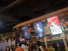-暴风岛沉浸式体验馆(百联世纪店)