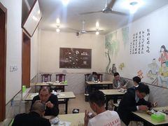 大堂-张吉祥花椒肉火烧(老潍县美食城店)