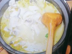 -九锅一堂酸菜鱼(学府凯德店)