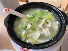 -闫家驴肉老店(华电一校店)
