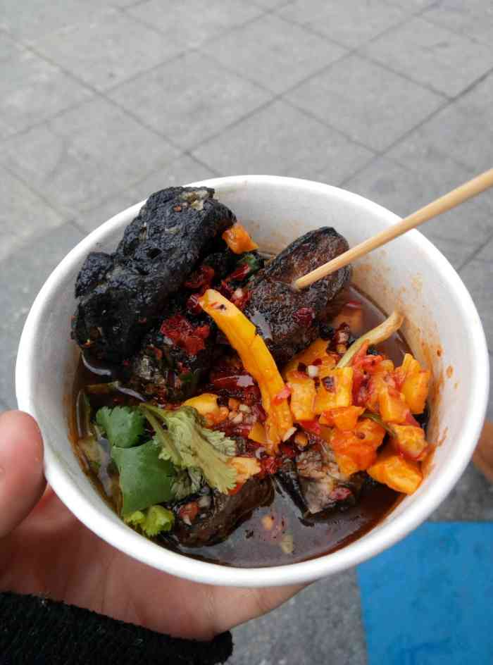 四娭毑臭豆腐(文和里美食市集店)-"跟火宫殿的臭豆腐不一样,是有卤汁