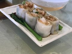 鲜虾脆皮肠粉-旋转餐厅