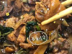 招牌家鸡煲-渝君重庆火锅(嘉宾路店)