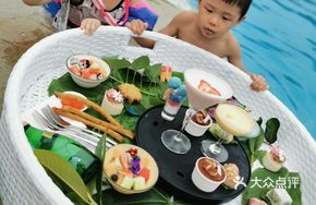 Outdoor Pool Floating Afternoon Tea