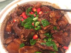 红烧羊肉-东方明珠老上海8号餐厅