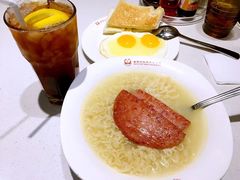 -香港新发烧腊茶餐厅(水围店)