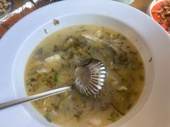 -严记小天府酸菜鱼(西四路店)