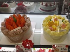 -花花卷卷·鲜食蛋糕(泉屋店)
