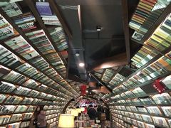 -钟书阁(珍园店)