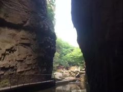 -龙潭大峡谷