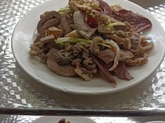 -清真吴记门钉肉饼·喜多利